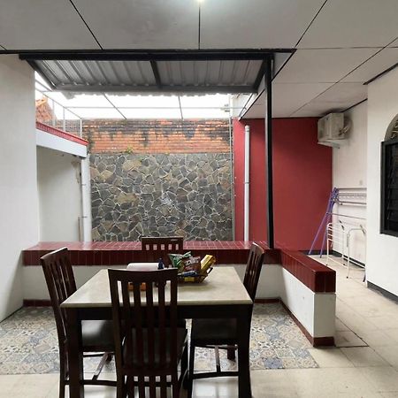 Posnya Seni Godod Art Gallery & Homestay Yogyakarta Exteriér fotografie